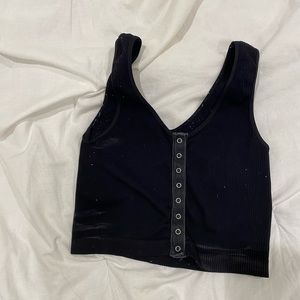cropped black tank top!